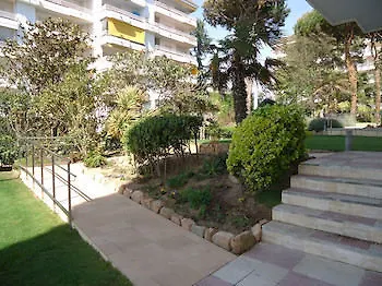 Apartamentos Sol Fenals 滨海略雷特